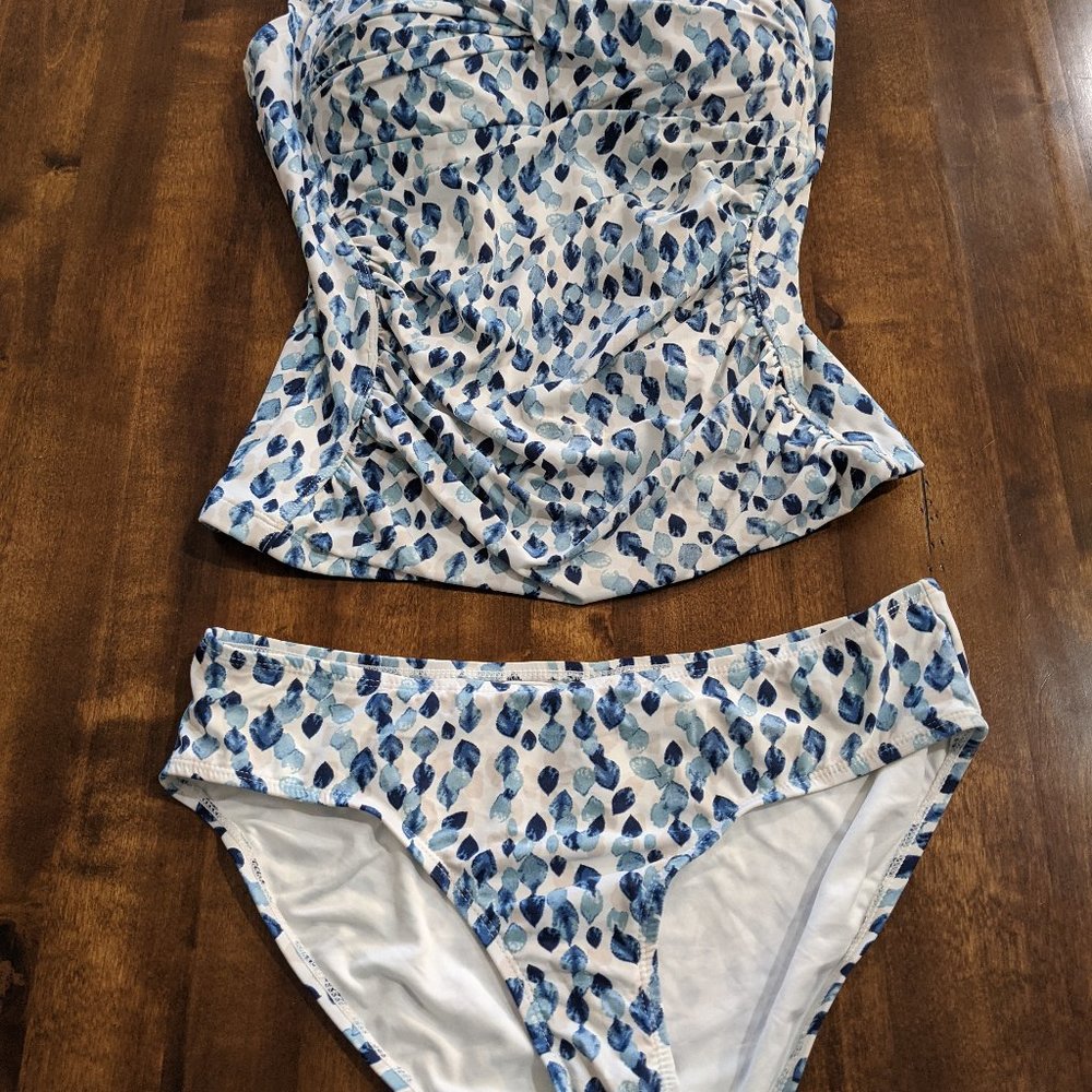 Nip Tuck Tankini